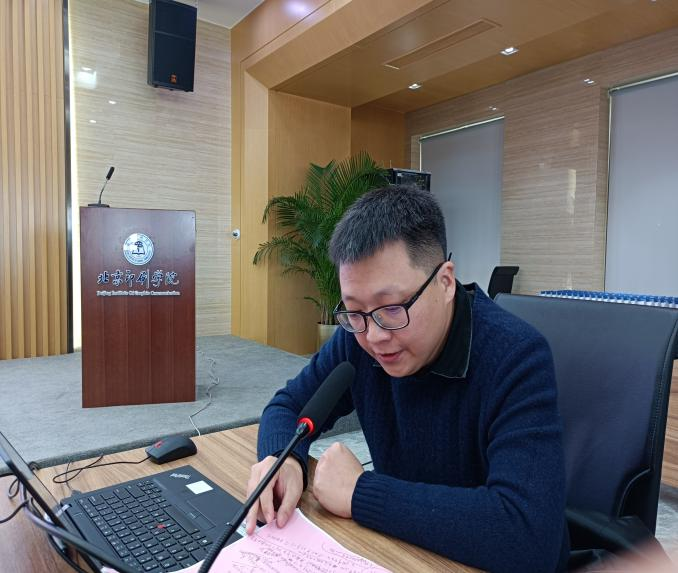新闻出版学院关工委副主任李柴非.png
